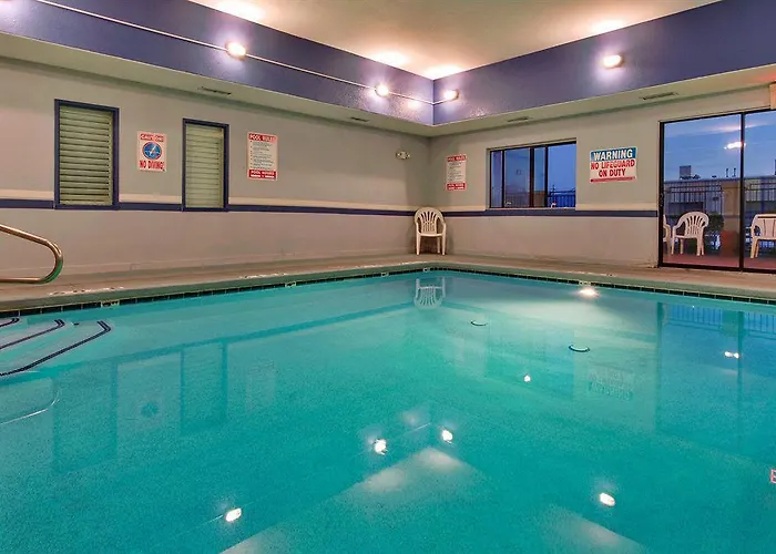 Vagabond Executive Hotel Green Valley